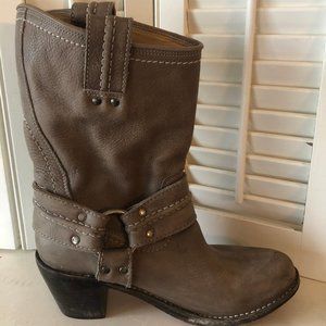 Frye Boots- Barely Worn 7 1/2